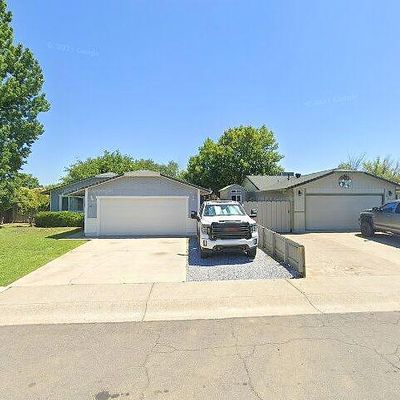 841 Springer Dr, Redding, CA 96003