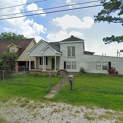 845 Carmadelle St, Marrero, LA 70072