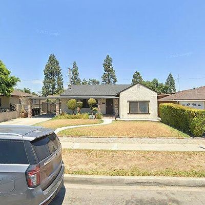 9425 Holbrook St, Pico Rivera, CA 90660