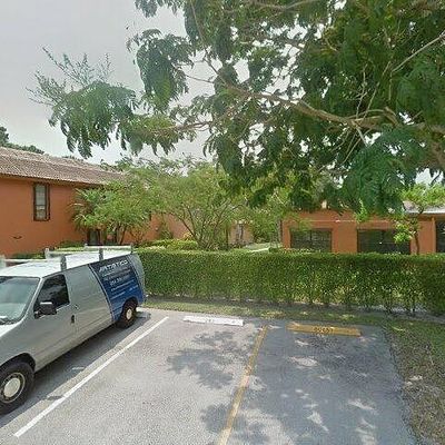 9709 N New River Canal Rd #206, Plantation, FL 33324