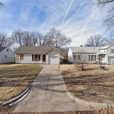 1121 S Minnesota Dr, Wichita, KS 67211