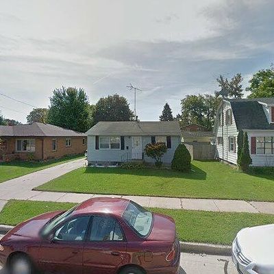 1131 Coolidge Ave, Oshkosh, WI 54902