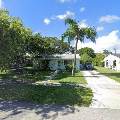 1028 N 31 St Rd, Hollywood, FL 33021