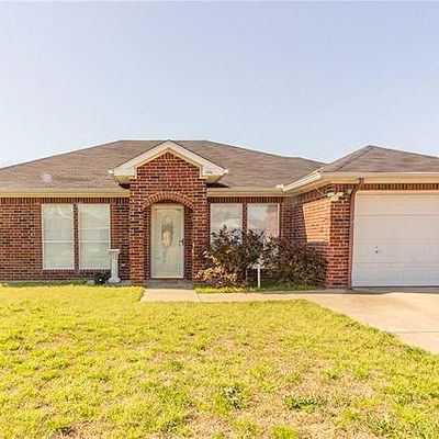 1304 Melody Cir, Kaufman, TX 75142