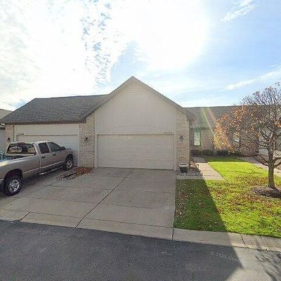 13345 Highland Cir, Sterling Heights, MI 48312