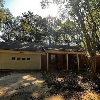 1178 Goldfinch Ln, Starkville, MS 39759