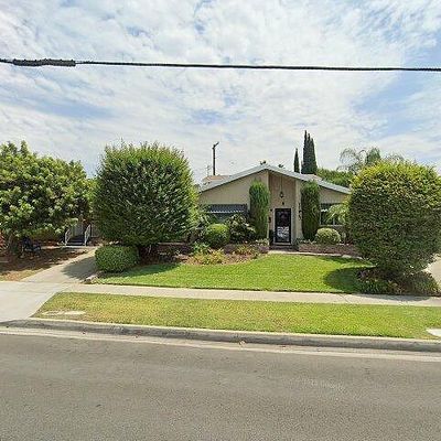 11923 Rose Hedge Dr, Whittier, CA 90606