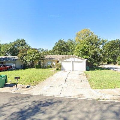 1200 Saturn Dr, Cedar Hill, TX 75104