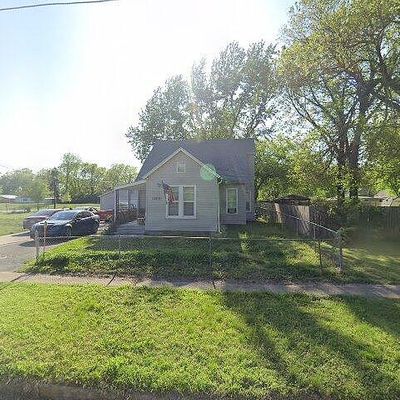 1209 Nw Western Ave, Topeka, KS 66608