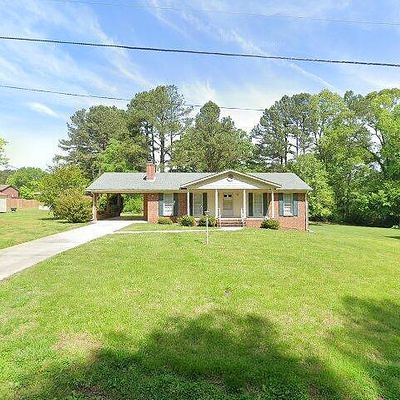 1218 Valley Rd, South Hill, VA 23970