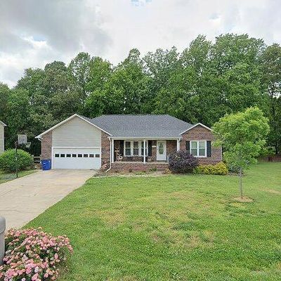 1511 Running Deer Dr Nw, Conover, NC 28613