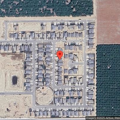 152 N Walnut Ave, Kerman, CA 93630