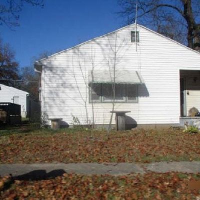 1423 Division St, Atchison, KS 66002