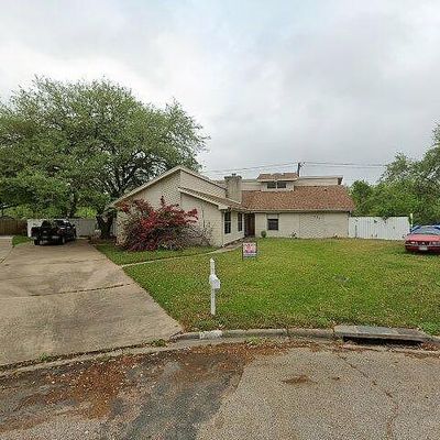 1807 Crown Ct, Texas City, TX 77591