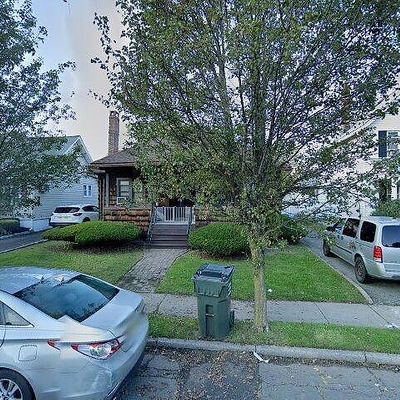 182 Decker Pl, Woodbridge, NJ 07095