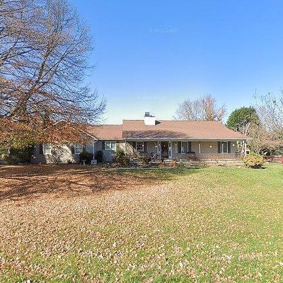 19 Johns Valley Dr, Fishersville, VA 22939