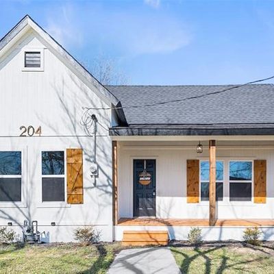 204 E Jefferson St, Palmer, TX 75152