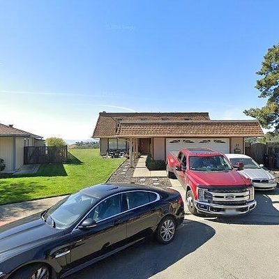 21 Avonoak Ct, Oakland, CA 94605