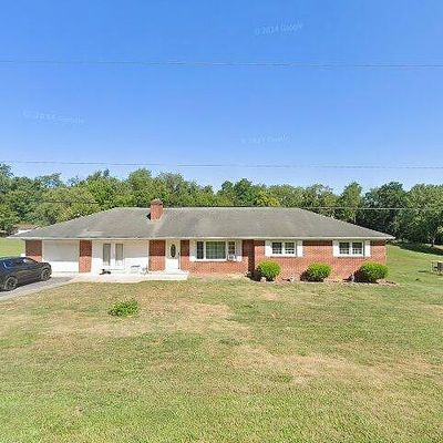 210 Jackson Ave, New Market, VA 22844