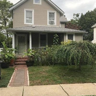 211 Belmont Ave, Westbury, NY 11590