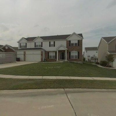 215 Tanner Dr, Wentzville, MO 63385