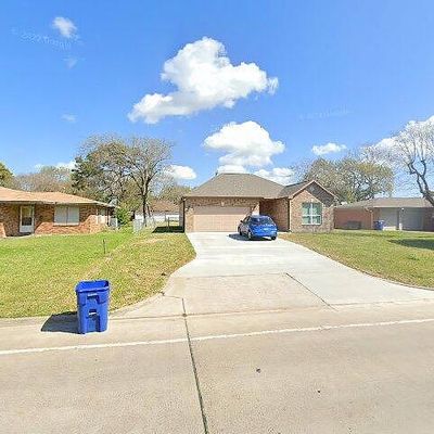 1914 13 Th Ave N, Texas City, TX 77590