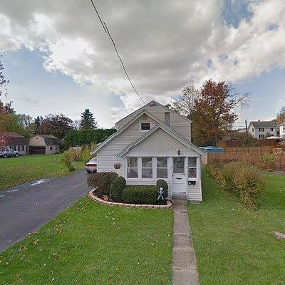 2 Woodland Ave, Cortland, NY 13045