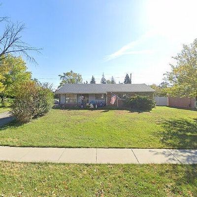 201 Fairwood Dr, Bolingbrook, IL 60440