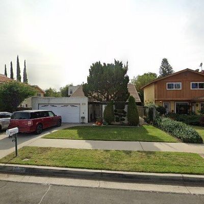 22110 Hiawatha St, Chatsworth, CA 91311