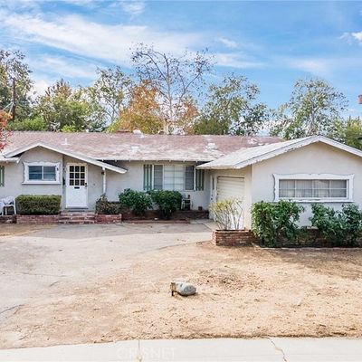 22128 Burton St, Canoga Park, CA 91304