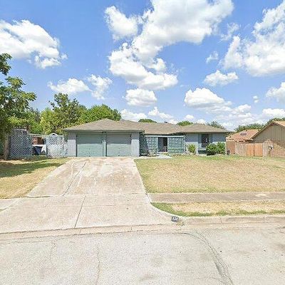 228 Haywood Dr, Benbrook, TX 76126