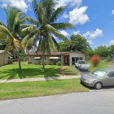 2833 Nw 35 Th Ter, Lauderdale Lakes, FL 33311