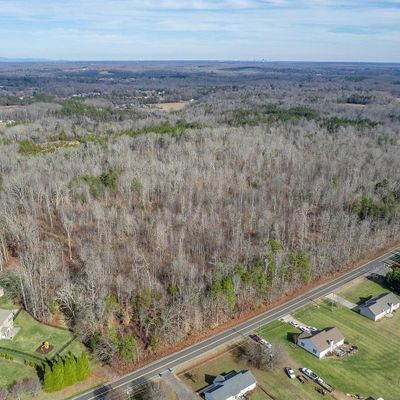 2949 Cornatzer Rd, Advance, NC 27006