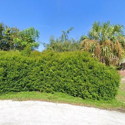 3089 Los Gatos Dr, Belleair Bluffs, FL 33770