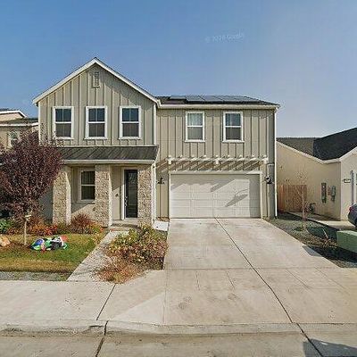 3448 N Douglas Ave, Fresno, CA 93727