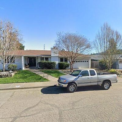 351 Mockingbird Cir, Santa Rosa, CA 95409