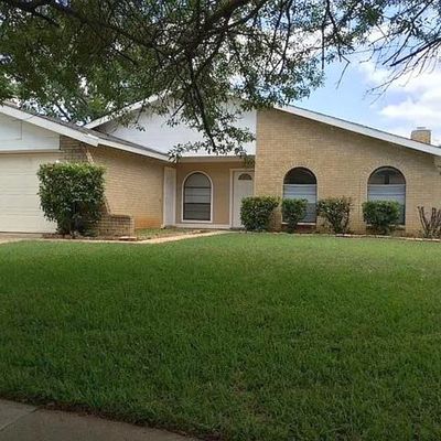 3100 Story Ln, Bedford, TX 76021