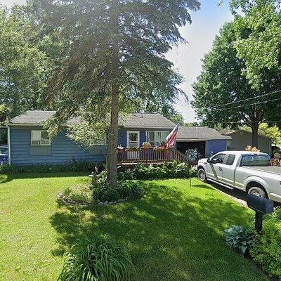 324 East St, Holly, MI 48442