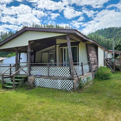 3792 W Bay Rd, Loon Lake, WA 99148