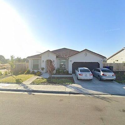 396 N Millard Ave, Fresno, CA 93727