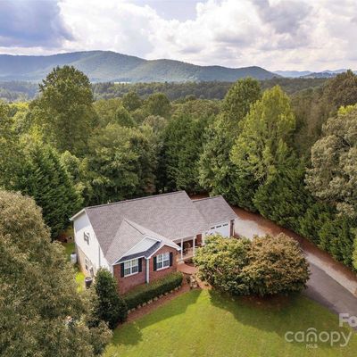 47 Chastain Hill Rd, Mills River, NC 28759