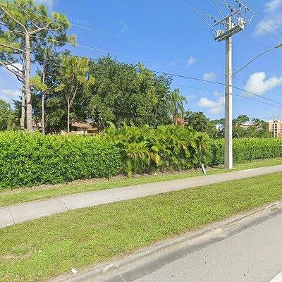 4871 Via Palm Lks, West Palm Beach, FL 33417