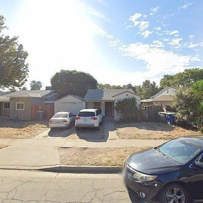 4450 E Ball Ave, Fresno, CA 93702