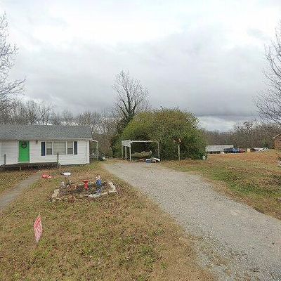 4595 Southside Rd, Southside, TN 37171