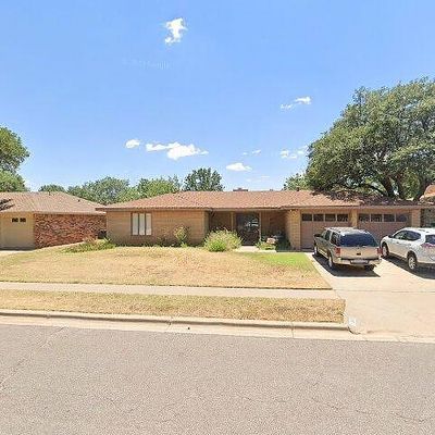 5515 70 Th Pl, Lubbock, TX 79424