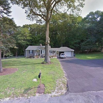 60 Scotland Rd, Chaplin, CT 06235