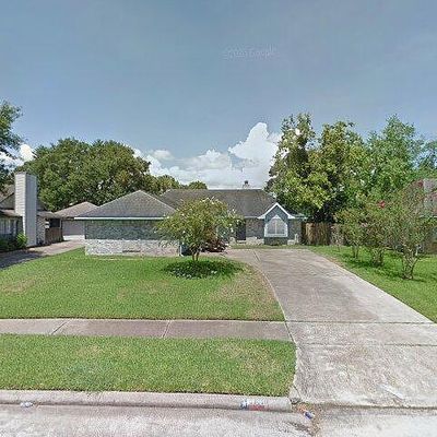 5306 Carefree Dr, League City, TX 77573