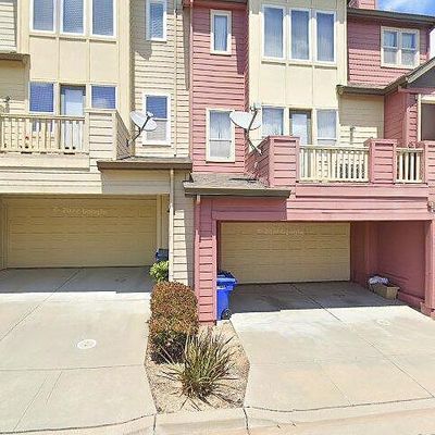 66 Pointe View Pl, South San Francisco, CA 94080