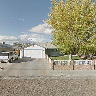 708 Ginger Ave, Ridgecrest, CA 93555