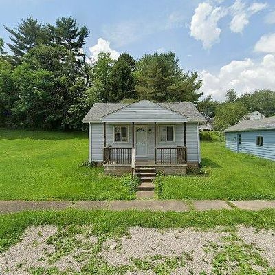 611 Market St, Philo, OH 43771